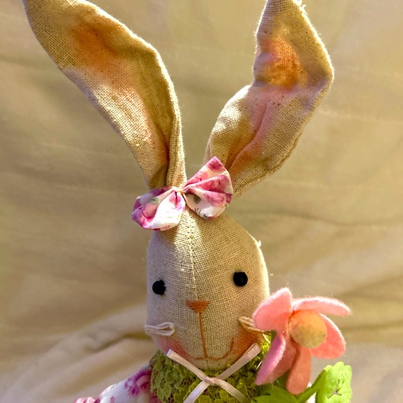 Pier 1 Easter Bunny Rabbit Shelf Sitter Dangle Button Legs Farmhouse Decor - Picture 8 of 11
